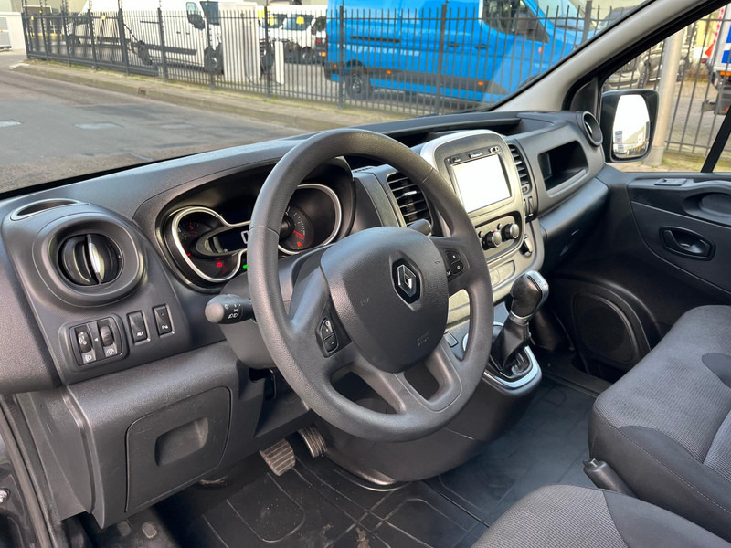 Innenraum Bild 3: Kleintransporter Renault Trafic 2.0 DCI, L2 H1, 145 pk, Comfort, Airco, Nav, !!! 45.000 km