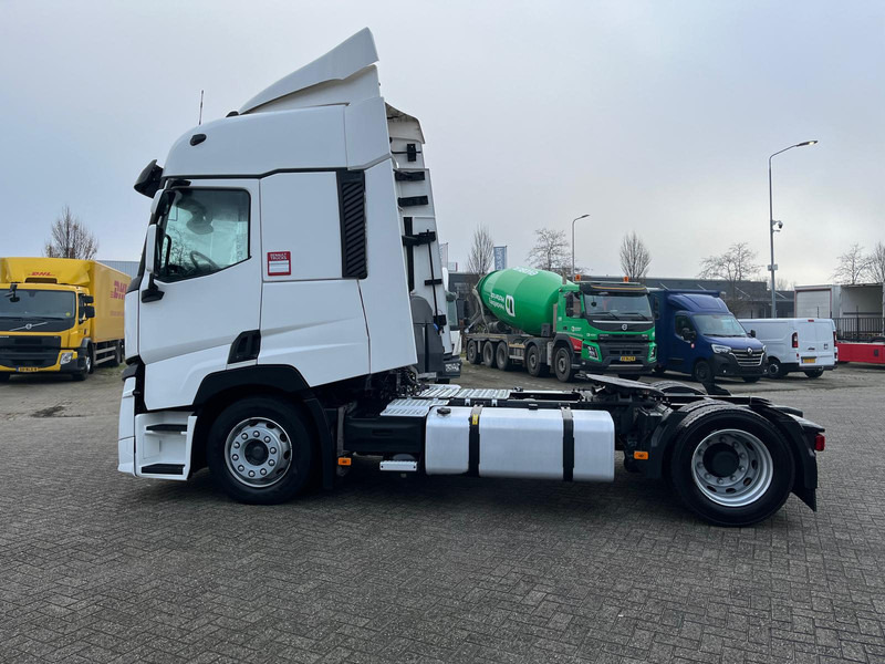 Renault T-13 EVO 480 T4X2 X-LOW SLEEPERCAB - Sattelzugmaschine: das Bild 3 Renault T-13 EVO 480 T4X2 X-LOW SLEEPERCAB - Sattelzugmaschine: das Bild 3