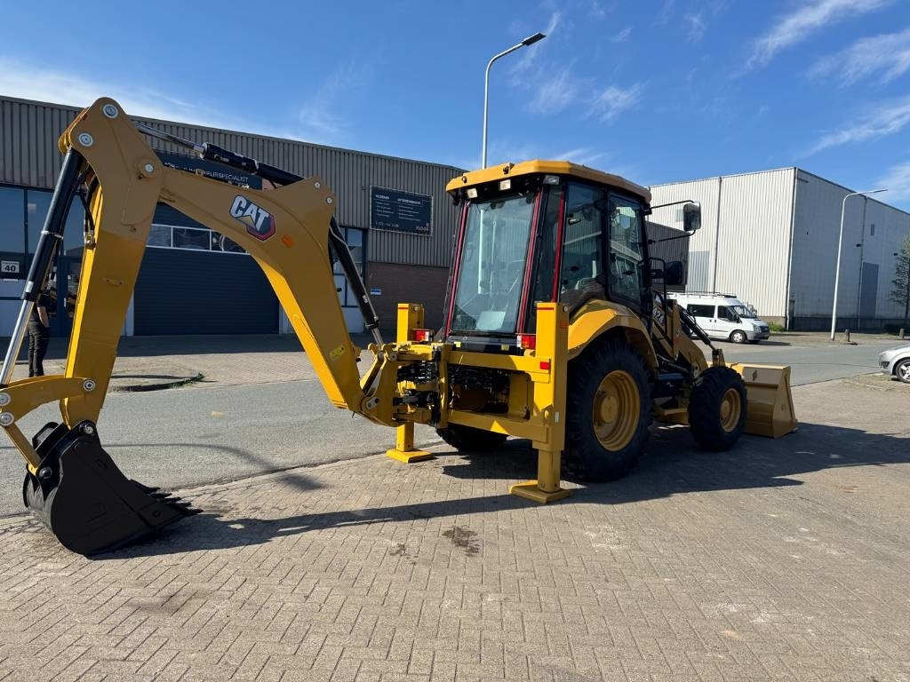CAT 424 4X4 ( UNUSED NEW ) - Baggerlader: das Bild 4 CAT 424 4X4 ( UNUSED NEW ) - Baggerlader: das Bild 4