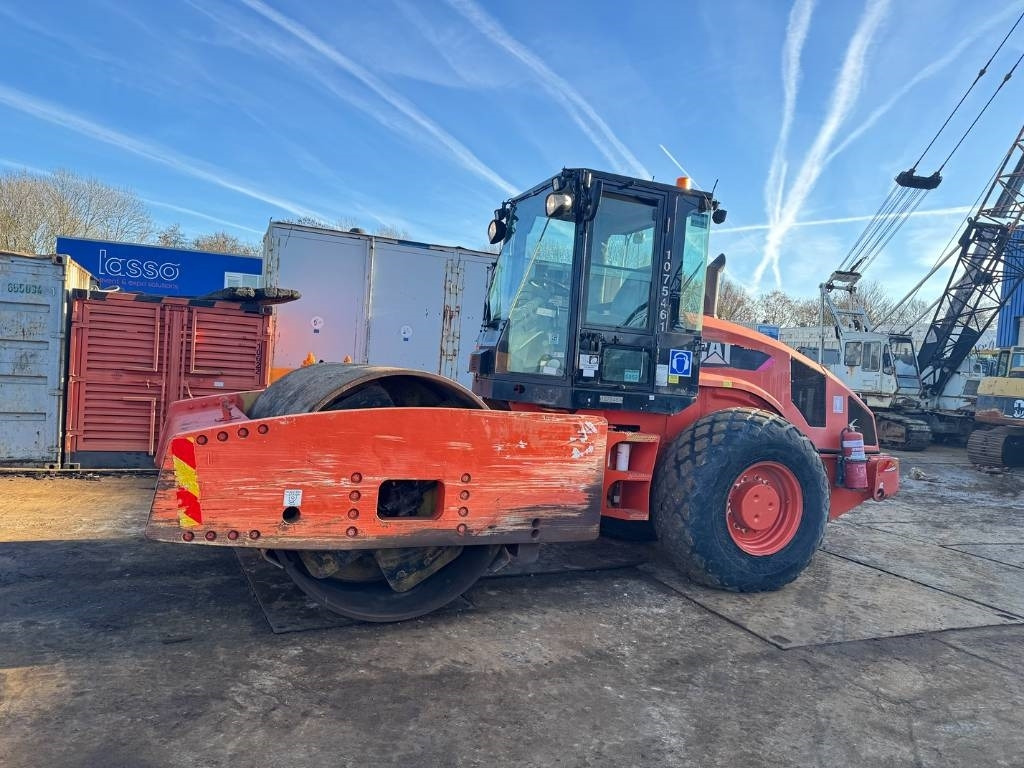 CAT CS 76 - Straßenwalze: das Bild 2 CAT CS 76 - Straßenwalze: das Bild 2