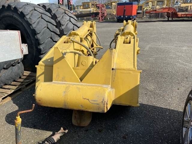 CAT D 8 R Ripper - Aufreißer für Baumaschine: das Bild 2 CAT D 8 R Ripper - Aufreißer für Baumaschine: das Bild 2
