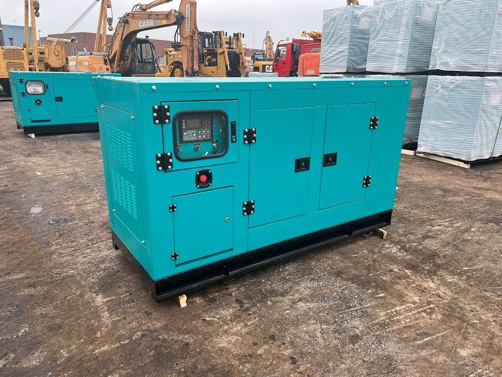 Ricardo 50KVA 40KW SILENT GENERATOR 3 PHASE 50HZ 400V NEW - Stromgenerator: das Bild 1 Ricardo 50KVA 40KW SILENT GENERATOR 3 PHASE 50HZ 400V NEW - Stromgenerator: das Bild 1
