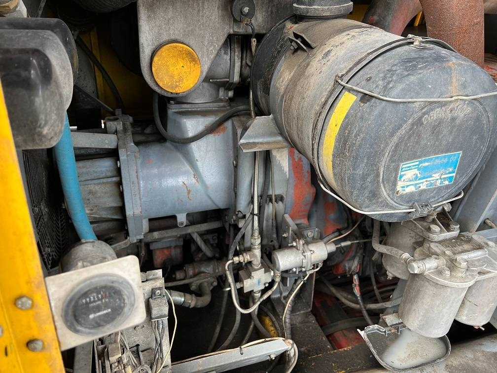 Bohrgerät Sisu 12E480 6X6 WATER WELL DRILL ATLAS COPCO XRV410 (50: das Bild 13