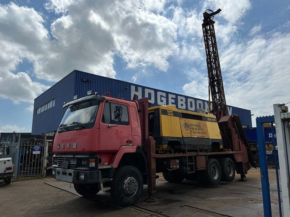Bohrgerät Sisu 12E480 6X6 WATER WELL DRILL ATLAS COPCO XRV410 (50: das Bild 7