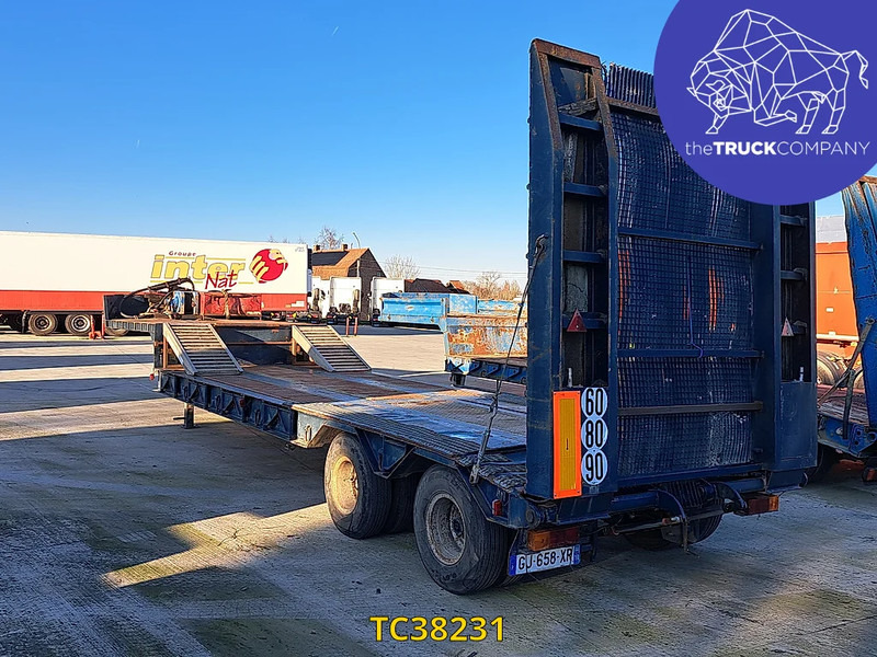 CAGYP - Tieflader Auflieger: das Bild 3 CAGYP - Tieflader Auflieger: das Bild 3