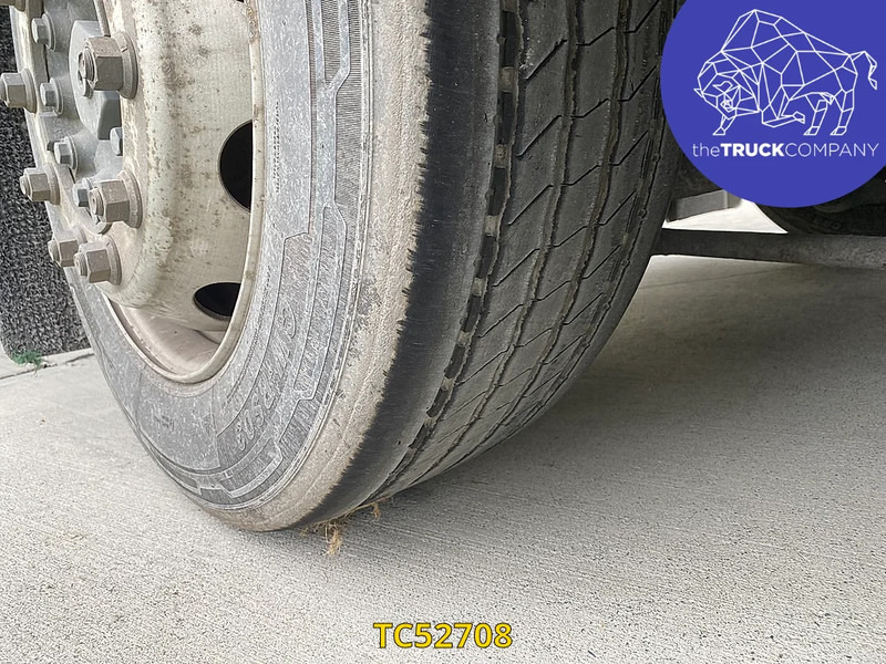 Iveco Stralis - Plane LKW: das Bild 3 Iveco Stralis - Plane LKW: das Bild 3