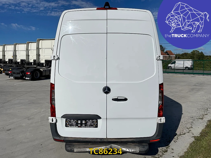 Mercedes-Benz E-Sprinter L2H2 41kWh - Kastenwagen, Elektro-Transporter: das Bild 4 Mercedes-Benz E-Sprinter L2H2 41kWh - Kastenwagen, Elektro-Transporter: das Bild 4