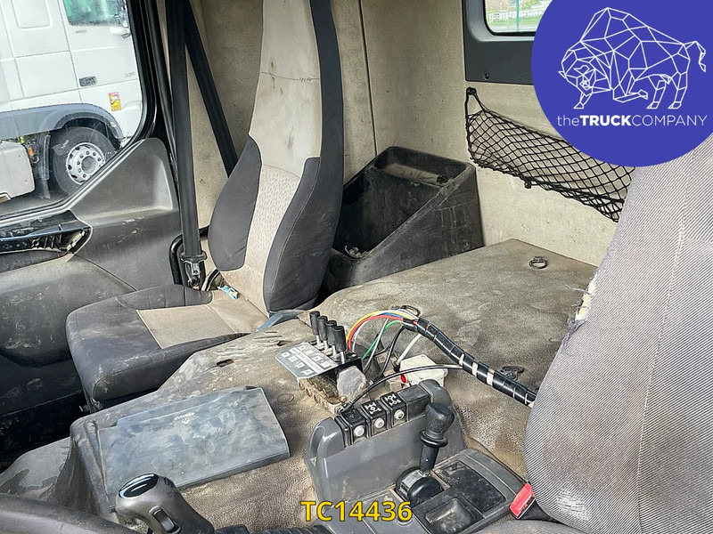 Renault Kerax 370 - Containerwagen/ Wechselfahrgestell LKW: das Bild 3 Renault Kerax 370 - Containerwagen/ Wechselfahrgestell LKW: das Bild 3