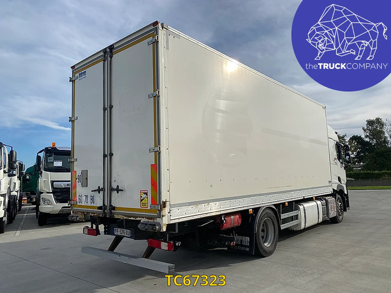 Koffer LKW Renault T 460: das Bild 6