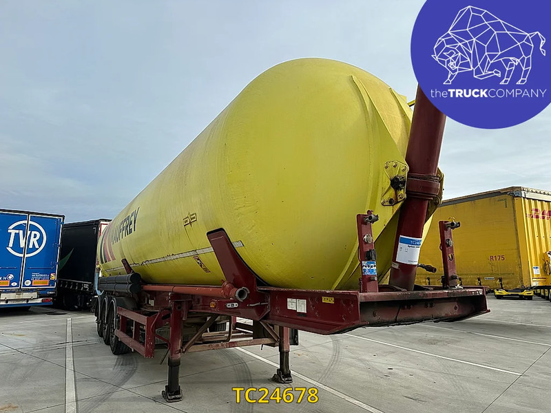 SPITZER 59000 - Tankauflieger: das Bild 1 SPITZER 59000 - Tankauflieger: das Bild 1