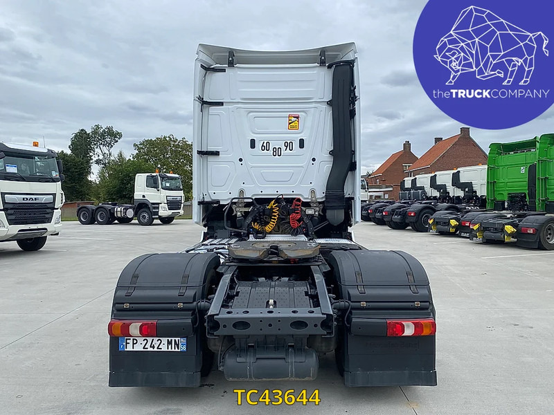 Mercedes-Benz Actros 1845 - Sattelzugmaschine: das Bild 4 Mercedes-Benz Actros 1845 - Sattelzugmaschine: das Bild 4