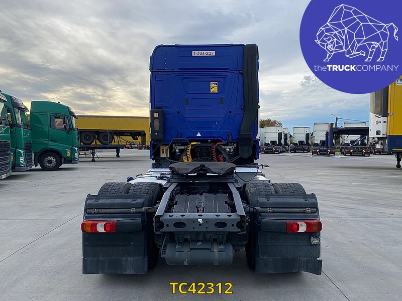 Mercedes-Benz Actros 1845 - Sattelzugmaschine: das Bild 4 Mercedes-Benz Actros 1845 - Sattelzugmaschine: das Bild 4