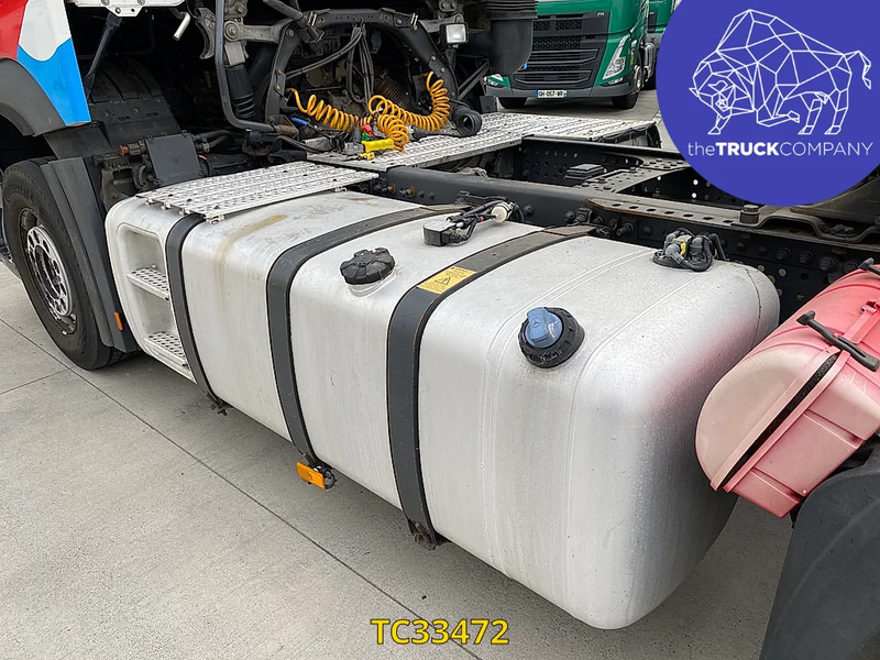 Sattelzugmaschine Mercedes-Benz Actros 1945: das Bild 10 Sattelzugmaschine Mercedes-Benz Actros 1945: das Bild 10