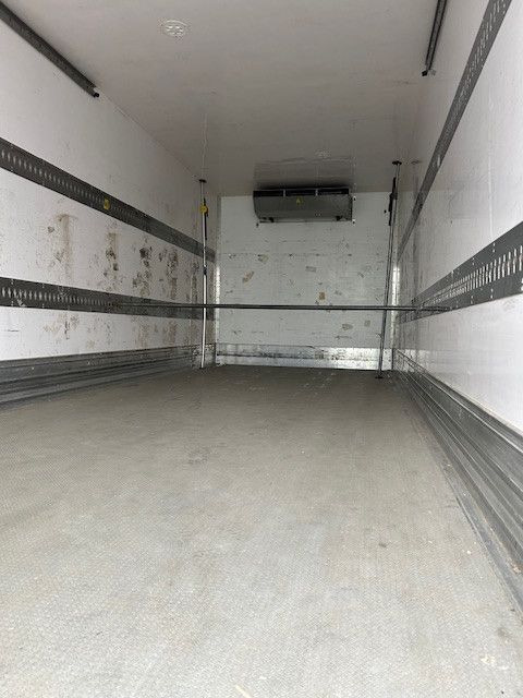 Mercedes-Benz Atego 1524 Tiefkühler - Kühlkoffer LKW: das Bild 5 Mercedes-Benz Atego 1524 Tiefkühler - Kühlkoffer LKW: das Bild 5