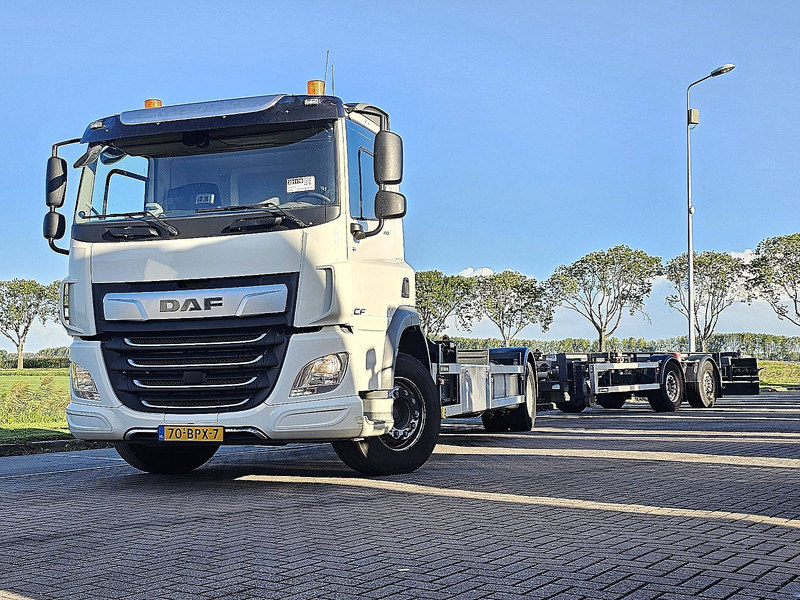 DAF CF 410 20FT TANKCONTAINER - Containerwagen/ Wechselfahrgestell LKW: das Bild 1 DAF CF 410 20FT TANKCONTAINER - Containerwagen/ Wechselfahrgestell LKW: das Bild 1