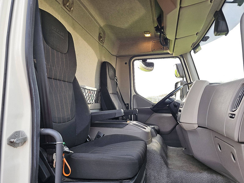 Plane LKW DAF LF 210 7.49T AIRCO LIFT: das Bild 7 Plane LKW DAF LF 210 7.49T AIRCO LIFT: das Bild 7