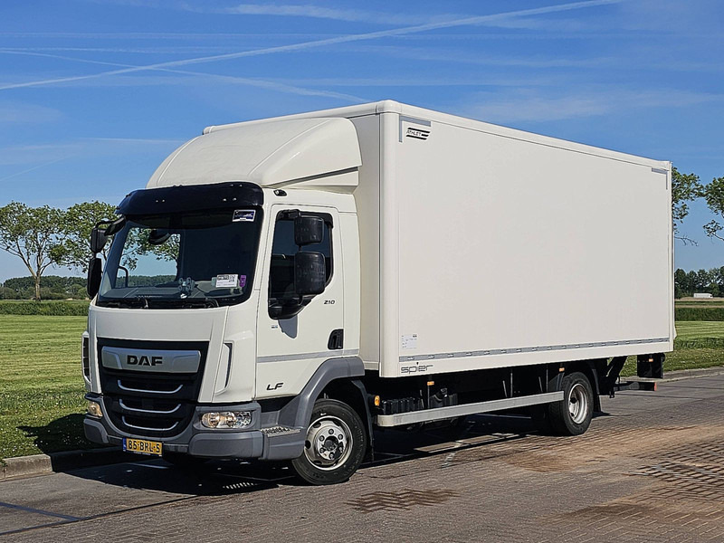 DAF LF 210 - Koffer LKW: das Bild 2 DAF LF 210 - Koffer LKW: das Bild 2