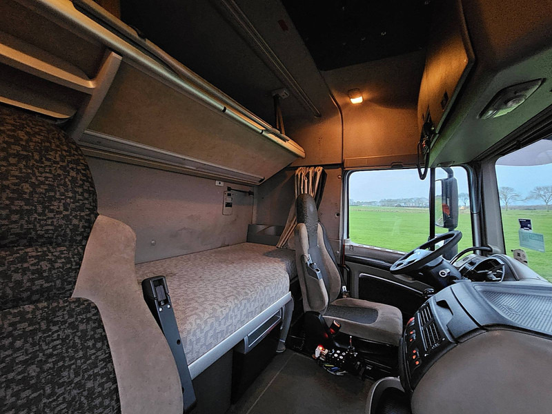 Innenraum Bild 2: Abrollkipper DAF XF 105.410 6X2 FAS NL-TRUCK