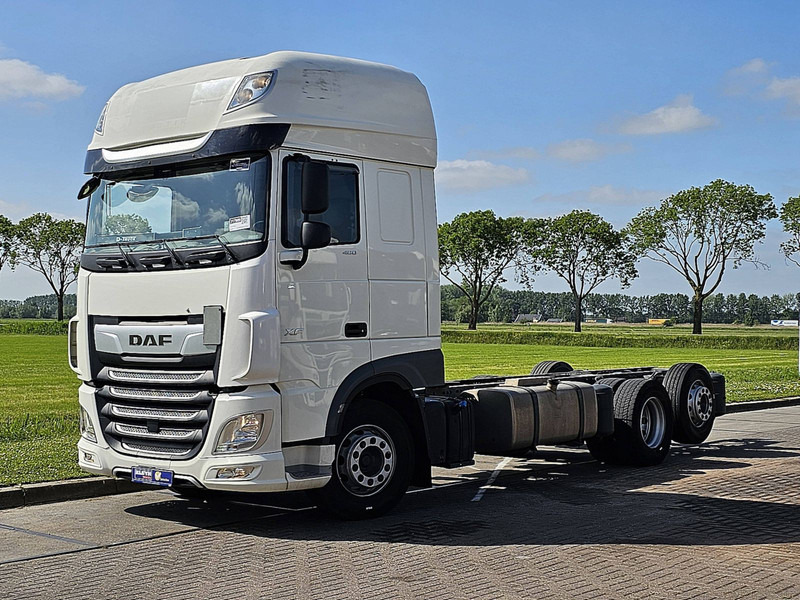 DAF XF 480 SSC 6X2 FAR INTARDER - Fahrgestell LKW: das Bild 2 DAF XF 480 SSC 6X2 FAR INTARDER - Fahrgestell LKW: das Bild 2