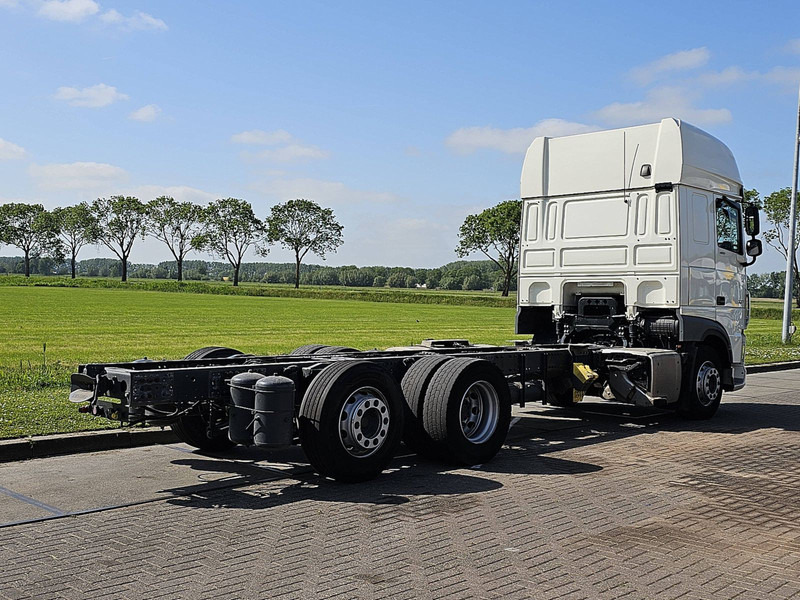 DAF XF 480 SSC 6X2 FAR INTARDER - Fahrgestell LKW: das Bild 3 DAF XF 480 SSC 6X2 FAR INTARDER - Fahrgestell LKW: das Bild 3