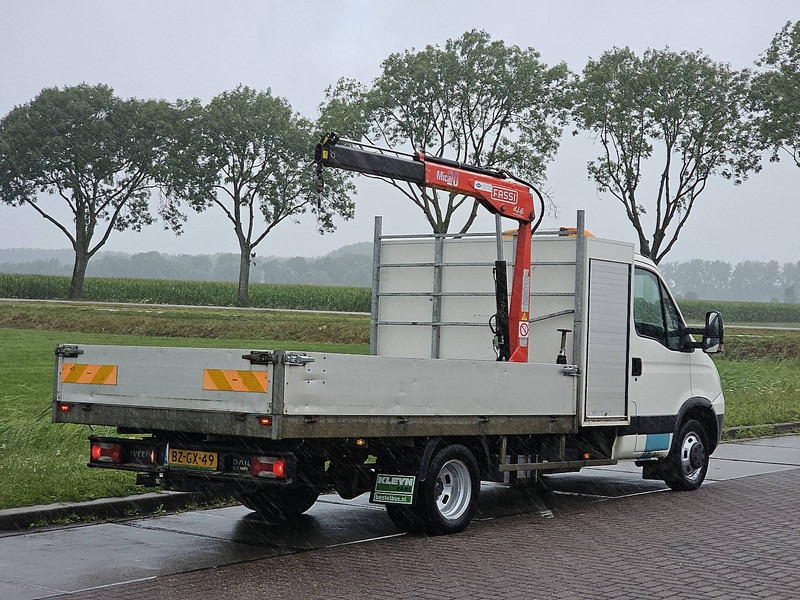 Iveco Daily 40C15 XL FASSI laadkraan - Pritsche Transporter: das Bild 3 Iveco Daily 40C15 XL FASSI laadkraan - Pritsche Transporter: das Bild 3