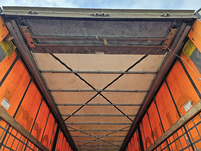 Planenauflieger Kögel S24: das Bild 9