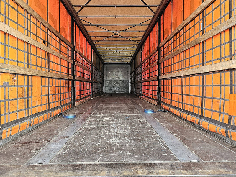 Planenauflieger Kögel S24: das Bild 6