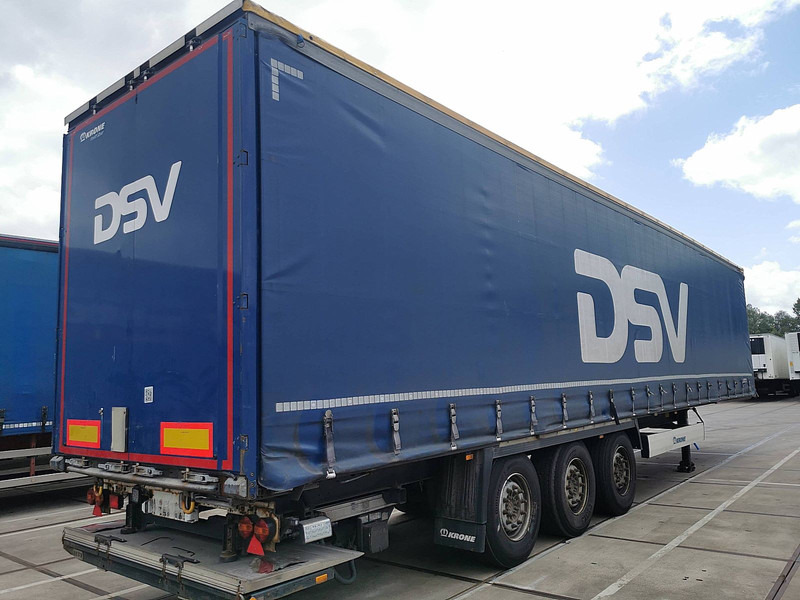 Krone SDP 02 BÄR 2 TONS TAILLIFT - Planenauflieger: das Bild 2 Krone SDP 02 BÄR 2 TONS TAILLIFT - Planenauflieger: das Bild 2