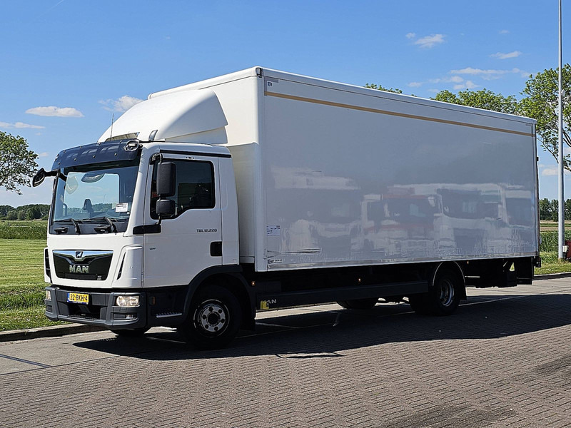MAN 12.220 TGL - Koffer LKW: das Bild 2 MAN 12.220 TGL - Koffer LKW: das Bild 2