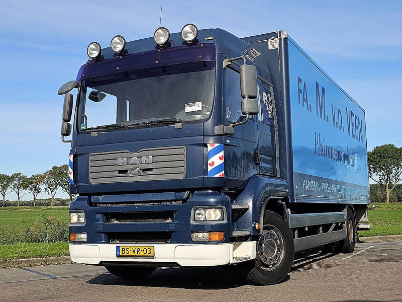 MAN 18.320 TGA LX LIFT NL-TRUCK - Koffer LKW: das Bild 1 MAN 18.320 TGA LX LIFT NL-TRUCK - Koffer LKW: das Bild 1