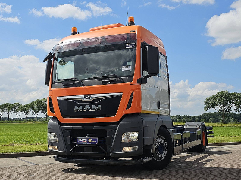 MAN 18.360 TGX XLX WB 550 PTO - Fahrgestell LKW: das Bild 1 MAN 18.360 TGX XLX WB 550 PTO - Fahrgestell LKW: das Bild 1