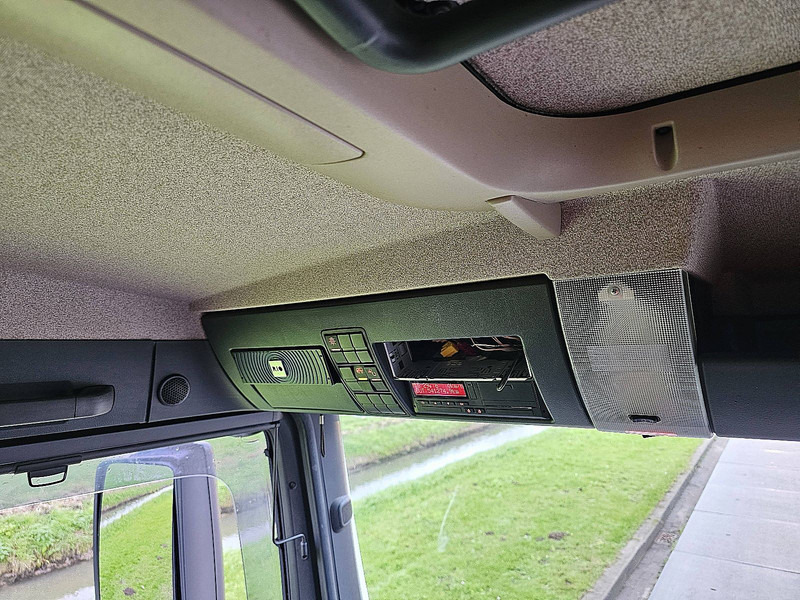 Koffer LKW MAN 26.420 TGS 6X2-4 LL LIFT ISOBOX: das Bild 10