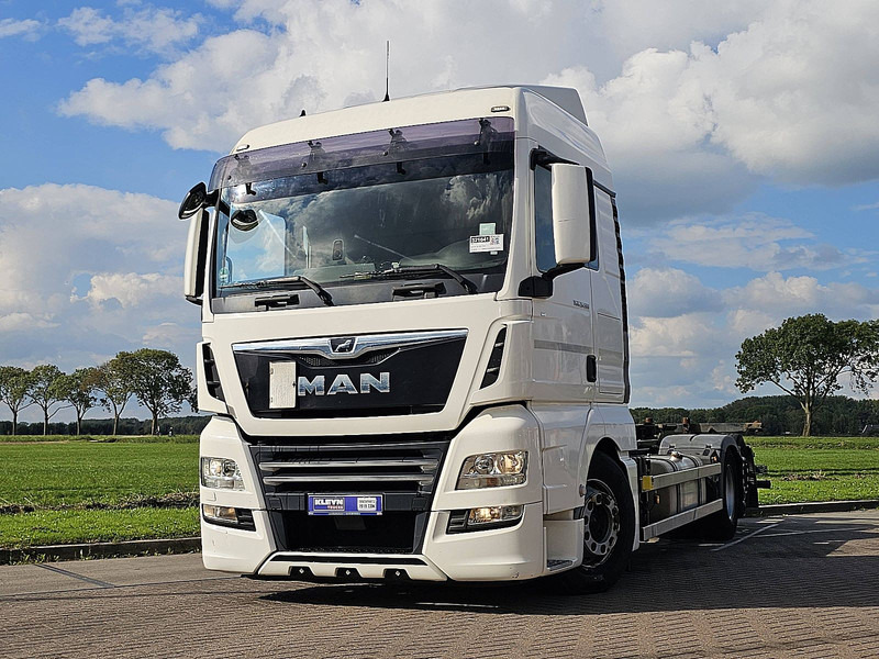 MAN 26.500 TGX - Containerwagen/ Wechselfahrgestell LKW: das Bild 1 MAN 26.500 TGX - Containerwagen/ Wechselfahrgestell LKW: das Bild 1