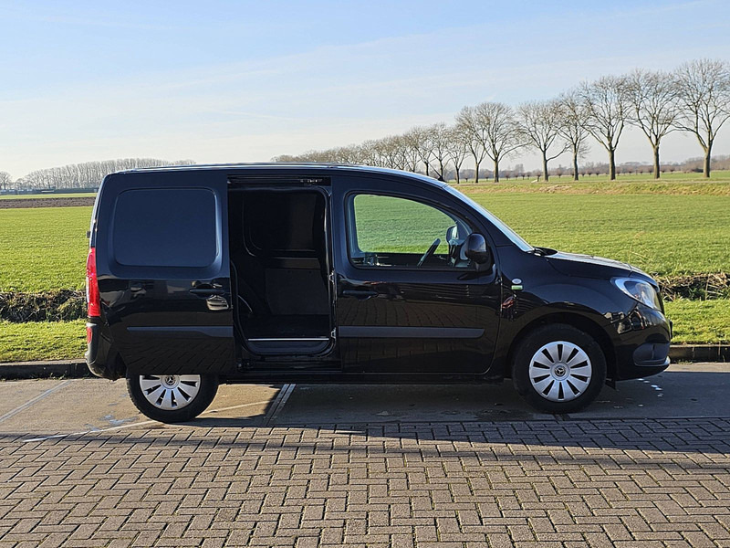 Koffer Transporter Mercedes-Benz Citan 109 CDI AC EURO6: das Bild 11