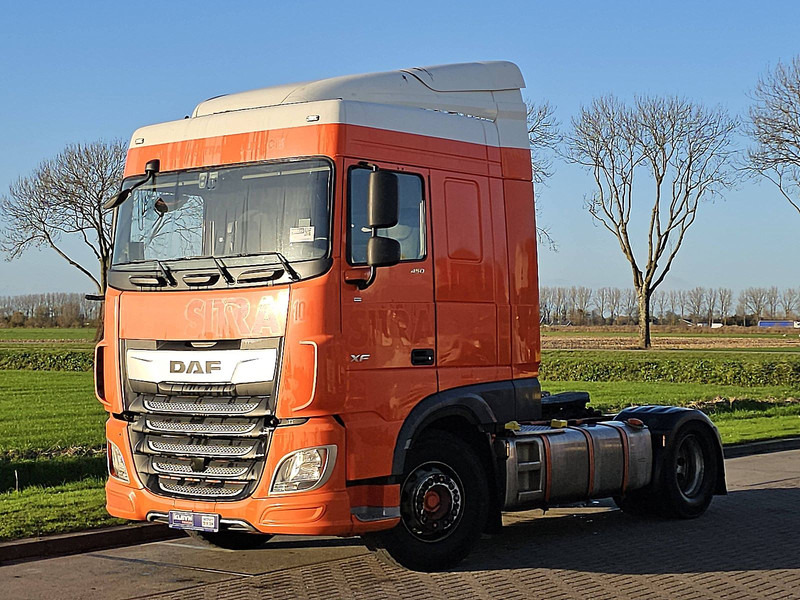 DAF XF 450 - Sattelzugmaschine: das Bild 2 DAF XF 450 - Sattelzugmaschine: das Bild 2