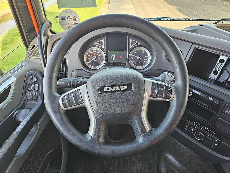 Sattelzugmaschine DAF XF 450: das Bild 11