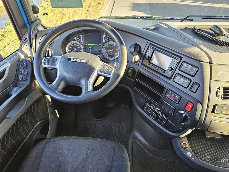 Innenraum Bild 1: Sattelzugmaschine DAF XF 480 SPACECAB 2X TANK