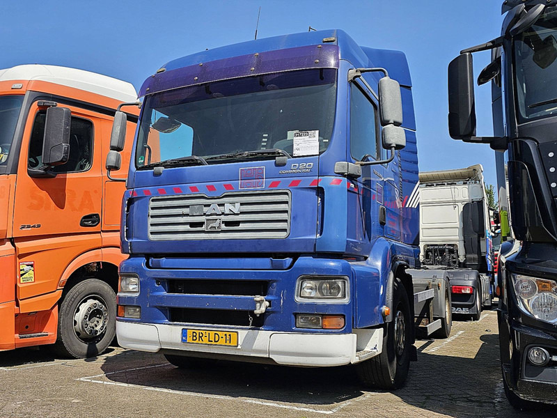 MAN 18.390 TGA - Sattelzugmaschine: das Bild 1 MAN 18.390 TGA - Sattelzugmaschine: das Bild 1