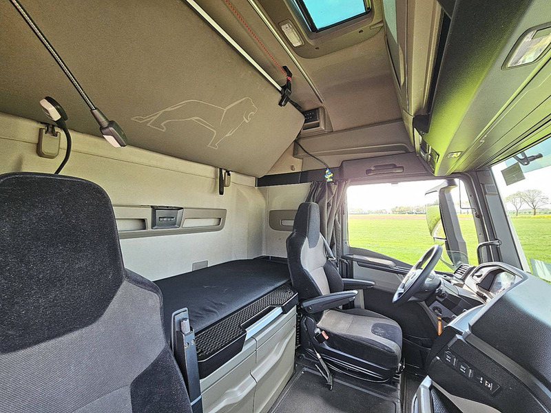 MAN 18.510 TGX GX XXL INTARDER LED – Leasing MAN 18.510 TGX GX XXL INTARDER LED: das Bild 15 MAN 18.510 TGX GX XXL INTARDER LED – Leasing MAN 18.510 TGX GX XXL INTARDER LED: das Bild 15