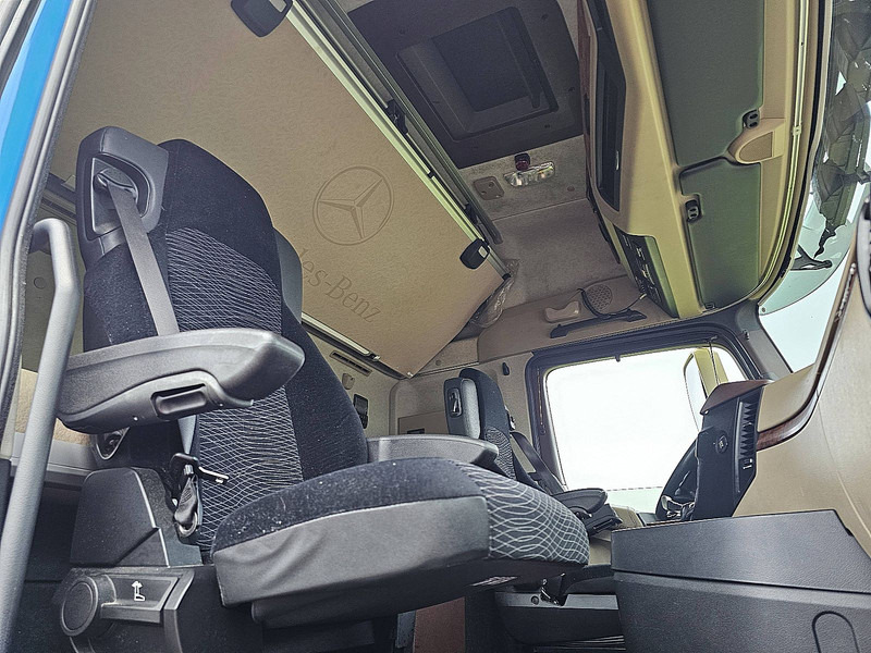 Sattelzugmaschine Mercedes-Benz ACTROS 1845 LS: das Bild 7