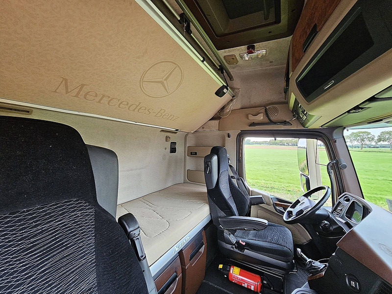 Sattelzugmaschine Mercedes-Benz ACTROS 1845 LS: das Bild 15