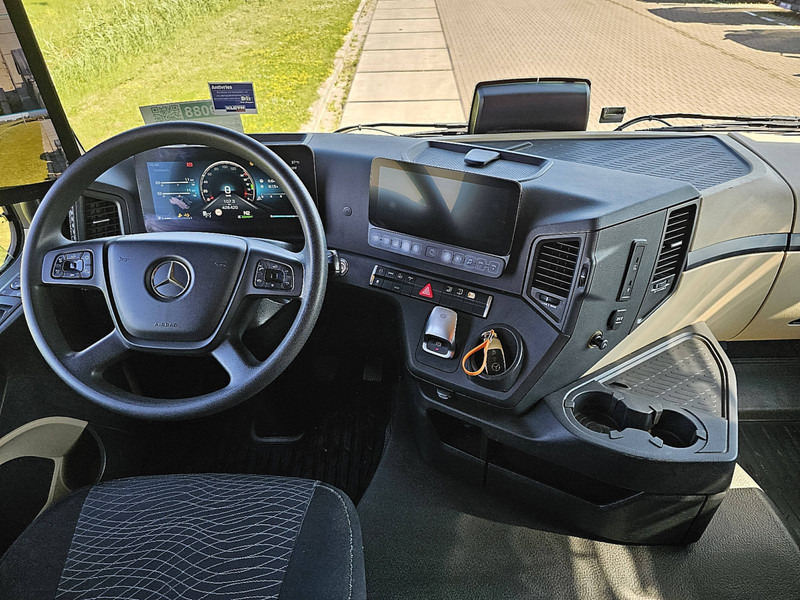 Sattelzugmaschine Mercedes-Benz ACTROS 1846 4x4 Hydrodrive: das Bild 8