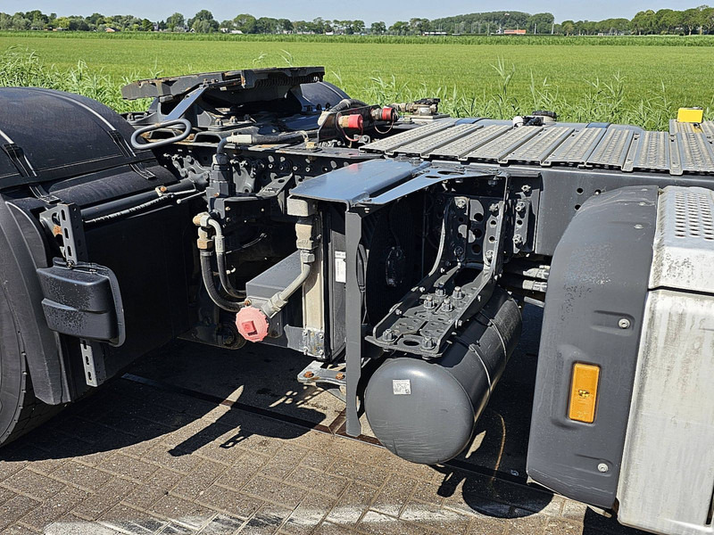 Sattelzugmaschine Mercedes-Benz ACTROS 1846 4x4 Hydrodrive: das Bild 18