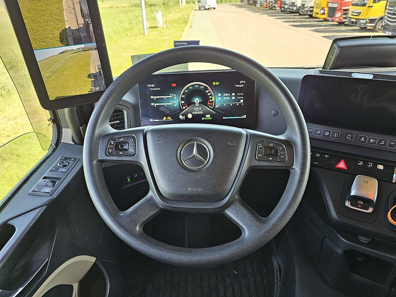 Sattelzugmaschine Mercedes-Benz ACTROS 1846 4x4 Hydrodrive: das Bild 14