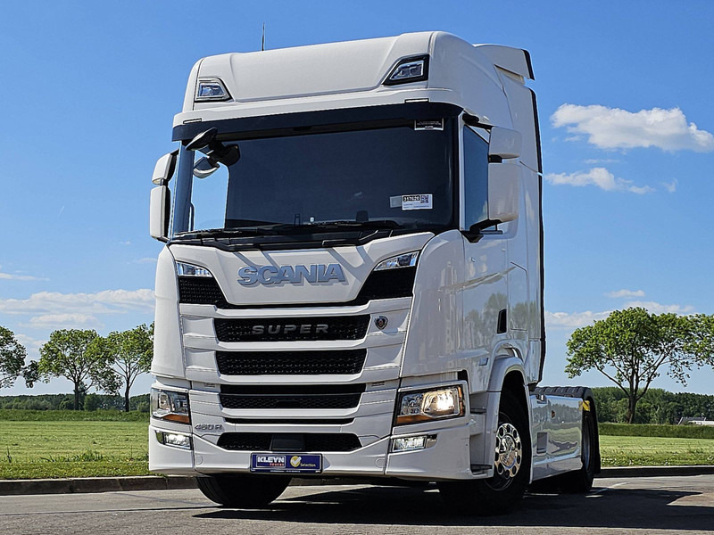 Scania R460 SUPER 2X TANK RETAR. - Sattelzugmaschine: das Bild 1 Scania R460 SUPER 2X TANK RETAR. - Sattelzugmaschine: das Bild 1