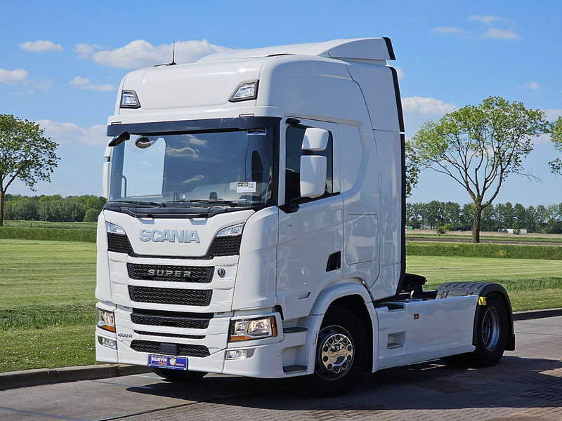 Scania R460 SUPER 2X TANK RETAR. - Sattelzugmaschine: das Bild 2 Scania R460 SUPER 2X TANK RETAR. - Sattelzugmaschine: das Bild 2