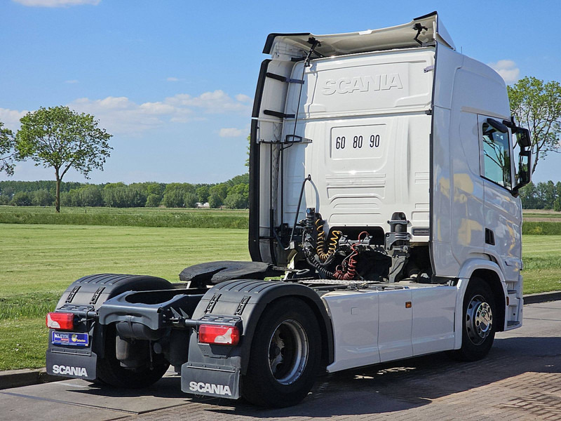 Scania R460 SUPER 2X TANK RETAR. - Sattelzugmaschine: das Bild 3 Scania R460 SUPER 2X TANK RETAR. - Sattelzugmaschine: das Bild 3
