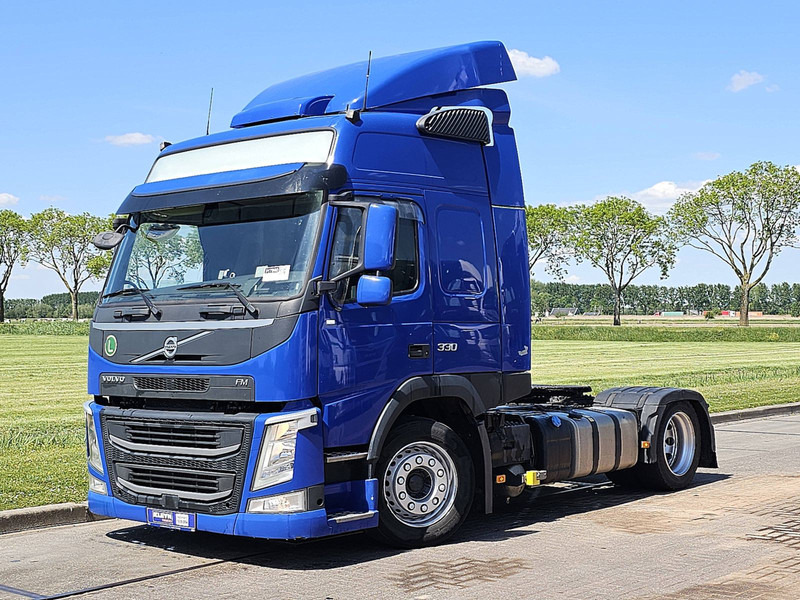 Volvo FM 330 - Sattelzugmaschine: das Bild 2 Volvo FM 330 - Sattelzugmaschine: das Bild 2