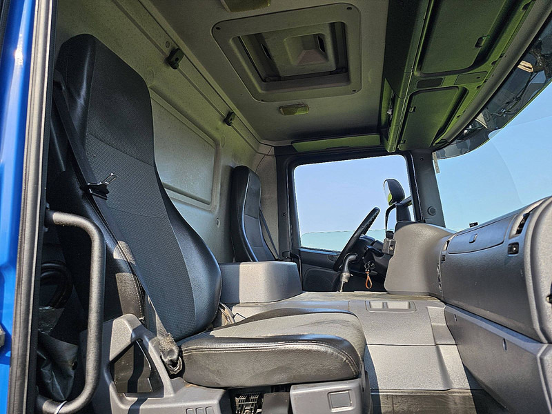 Plane LKW Scania P360 2500 kg lift: das Bild 7 Plane LKW Scania P360 2500 kg lift: das Bild 7