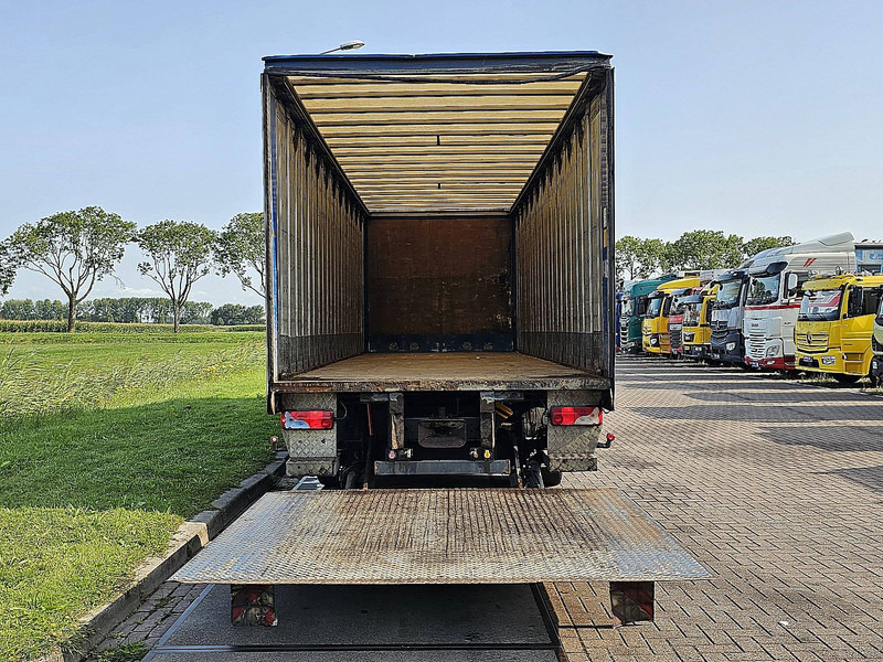 Plane LKW Scania P360 2500 kg lift: das Bild 13 Plane LKW Scania P360 2500 kg lift: das Bild 13